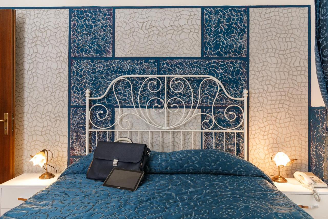 Aparthotel Confalone Naples